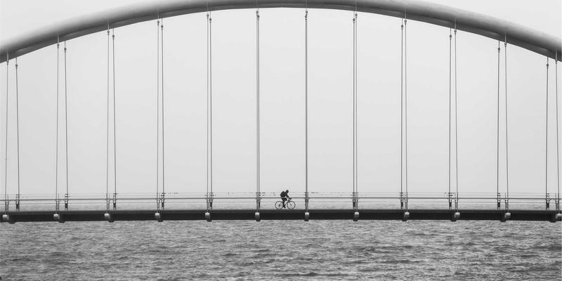 汽车保养与自驾路线规划：开启无忧自驾游的完整指南