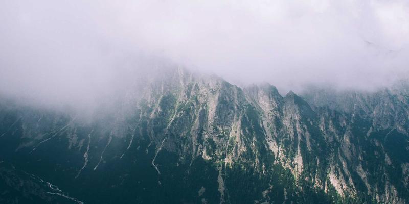 汽车服务61：解锁中国自驾游的完美旅行攻略